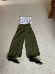 Dark Academia - anyone who loves this style?