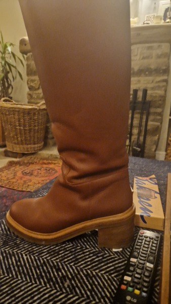 Les Parisiennes des Mamanset: A Sin of Pride