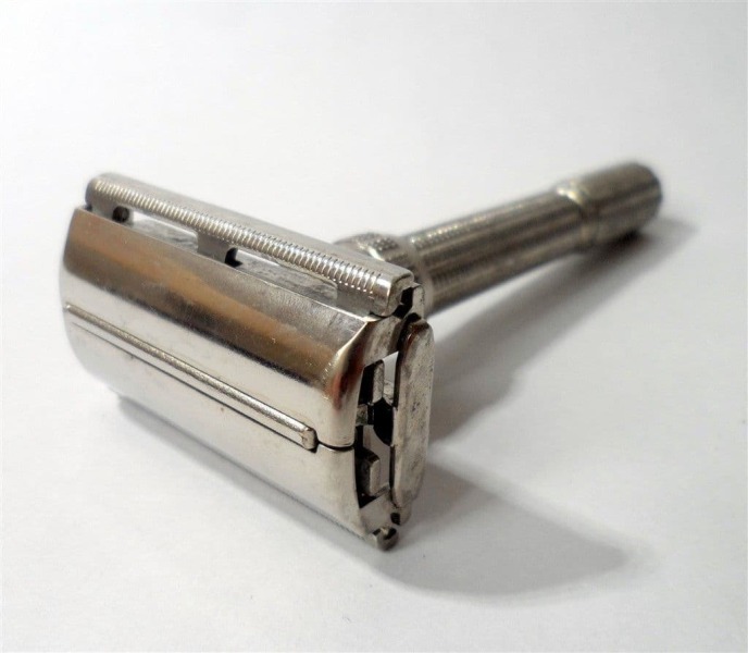 To consider letting DD11 shave