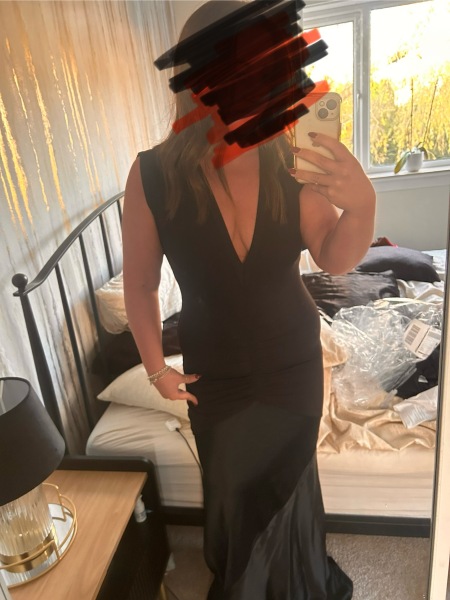 Could anyone help me find this out of stock dress?