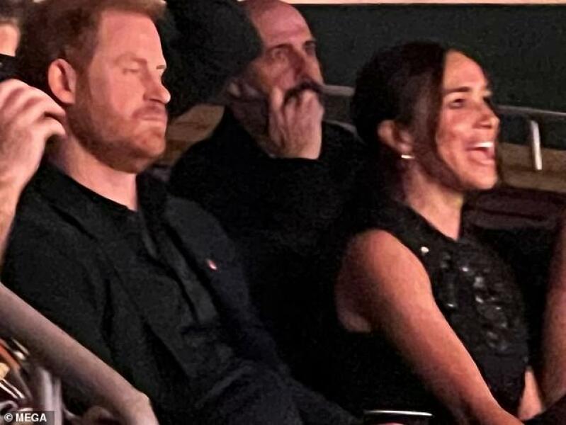 Meghan, Duchess of Sussex spotted out and about, part 2
