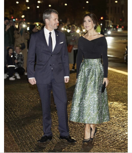 Royal Style: Never knowingly under-jewelled, let's be like Daisy and shine!