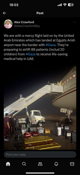 Israel has bombed the front of a hospital / 2