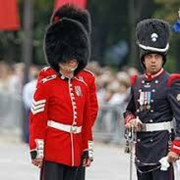 Royal Style: Never knowingly under-jewelled, let's be like Daisy and shine!