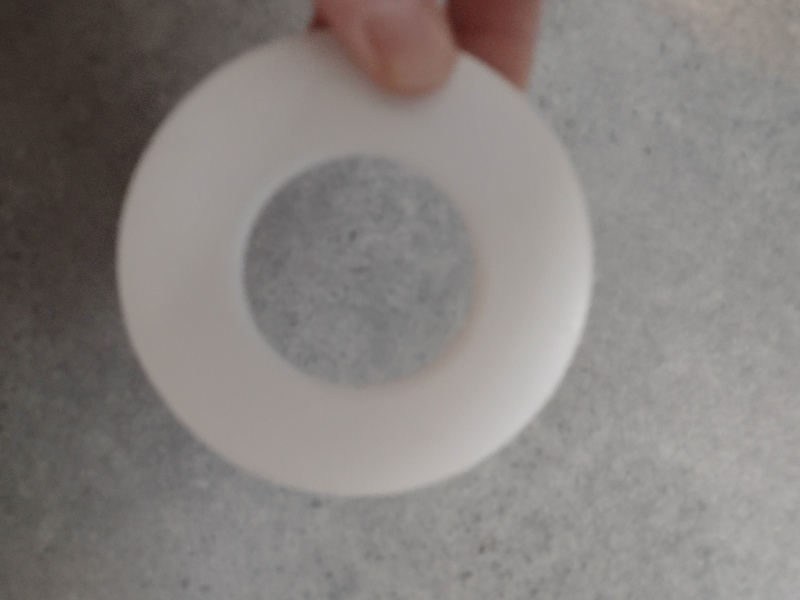 Aargh please help me change this light bulb! (Yes, really!)