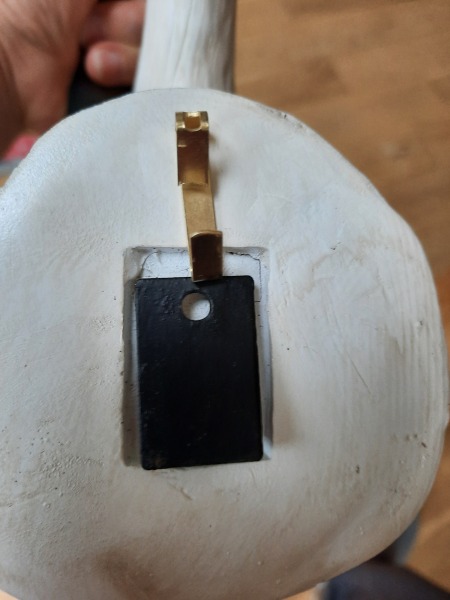 How do I hang this on the wall? (Photo incl)
