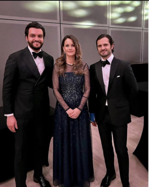 Royal Style: Never knowingly under-jewelled, let's be like Daisy and shine!