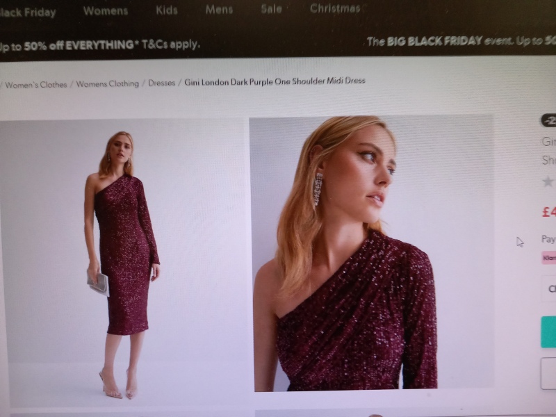Show me your Christmas party dress!