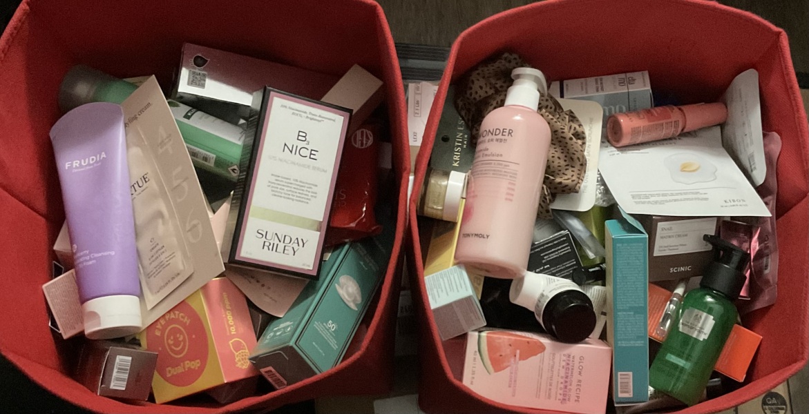 Do you get the urge to splurge on beauty products? Are your cupboards full of your stash? Join this group of beauty addicts!