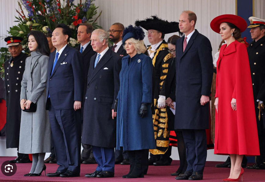 Royal Style: Never knowingly under-jewelled, let's be like Daisy and shine!