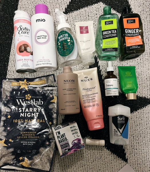 Do you get the urge to splurge on beauty products? Are your cupboards full of your stash? Join this group of beauty addicts!