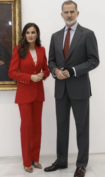 Royal Style: Never knowingly under-jewelled, let's be like Daisy and shine!