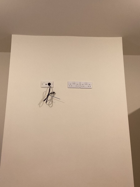 Any electricians around?