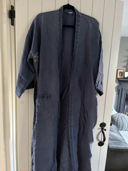 Toasties hoping for a sale while sailing into Christmas