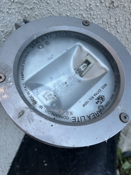 Any idea how this light should turn on?