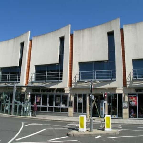 To praise Wetherspoons