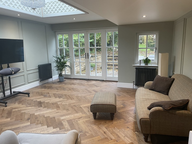 Advice needed on sofa and curtain colour - picture included