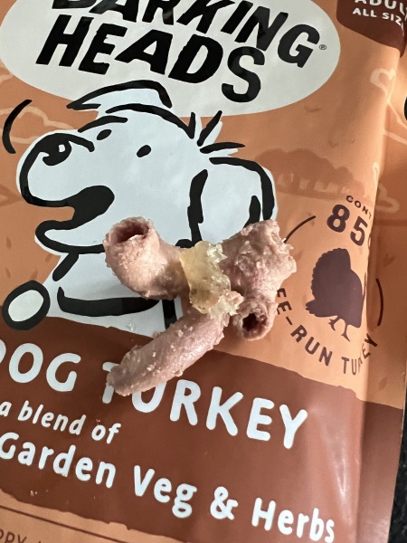 Warning about *Barking Heads* Dog/cat food company. 