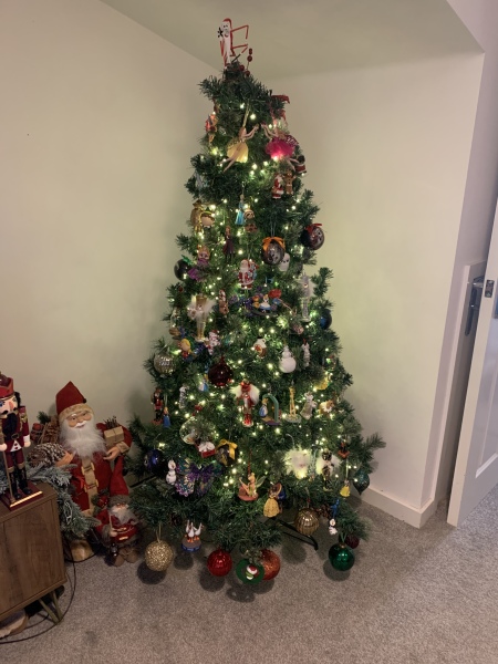 The ultimate SHOW US YOUR TREE megathread!