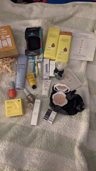 Thread 14 - the one where we track our Fahlo turtles while snuggling under our heated blankets