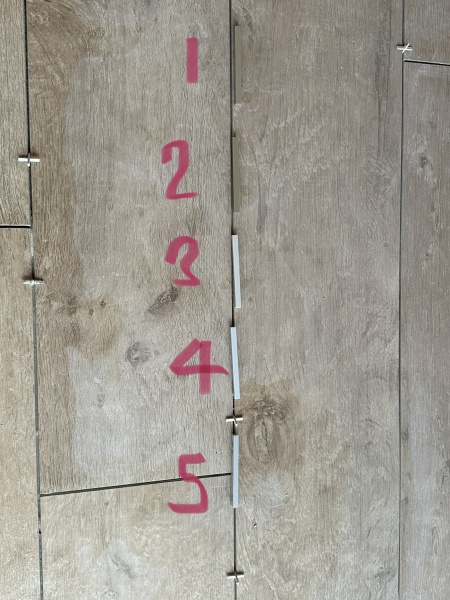 Which grout colour?!