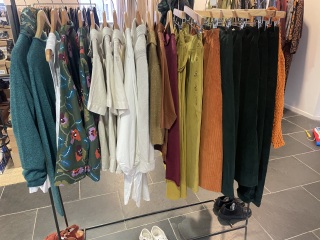 Toasties hoping for a sale while sailing into Christmas