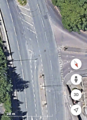 Dual carriageway driving question