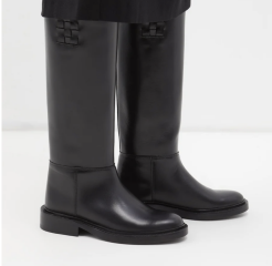 Les Parisiennes des Mamanset: A Sin of Pride