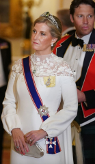 Royal Style: Never knowingly under-jewelled, let's be like Daisy and shine!