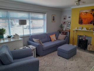 Polished pebble living room