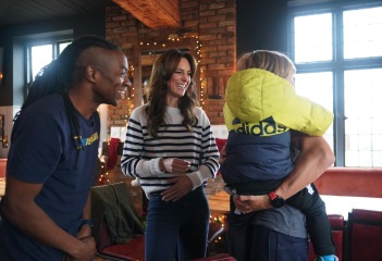 Royal Style: Embracing Autumn with a Varied Wardrobe - let's be like KC3 and enjoy!