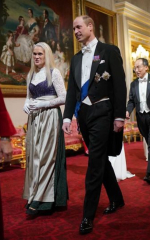 Royal Style: Never knowingly under-jewelled, let's be like Daisy and shine!