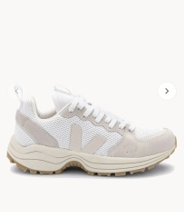 New Balance 530 or Veja Venturi?