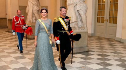 Royal Style: Embracing Autumn with a Varied Wardrobe - let's be like KC3 and enjoy!