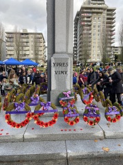 Come and tell me your dull and unexciting news 27: Calmly through the day