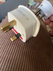 Help with plug for Tiffany lamp (3 round pins)