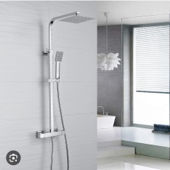 Shower or bath taps with extra hose