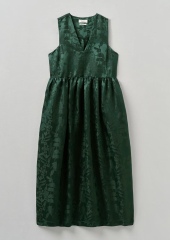 Toasties hoping for a sale while sailing into Christmas