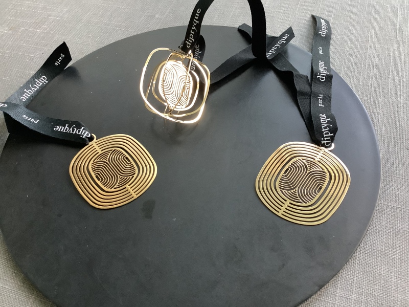 General “waifs and strays” beauty advent calendar opening thread