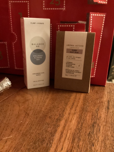 General “waifs and strays” beauty advent calendar opening thread