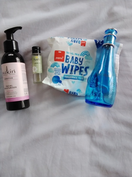 Feel the temptation to indulge in beauty treats? Is your collection overflowing with treasures? Come unite with fellow beauty enthusiasts in this lovely group!