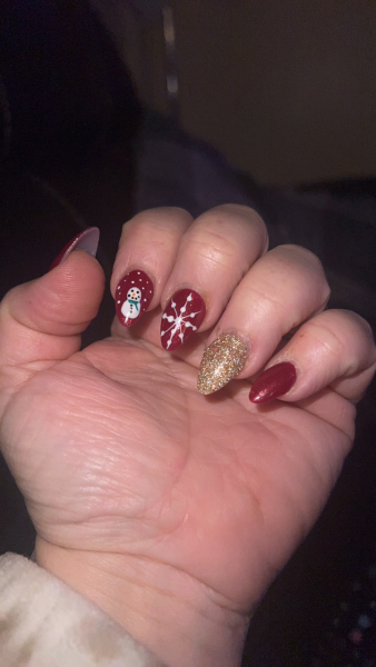 Please show me your Christmas nails?
