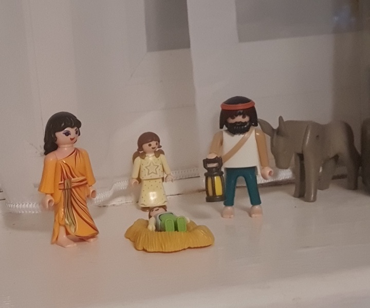 It's the season of advent for the Playmobil people in our house...