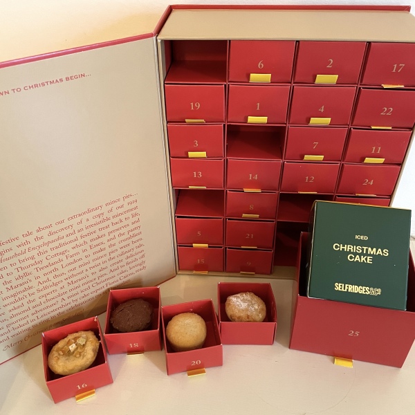 General “waifs and strays” beauty advent calendar opening thread