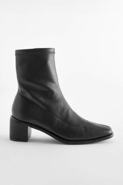 Are these boots a bit mumsy?