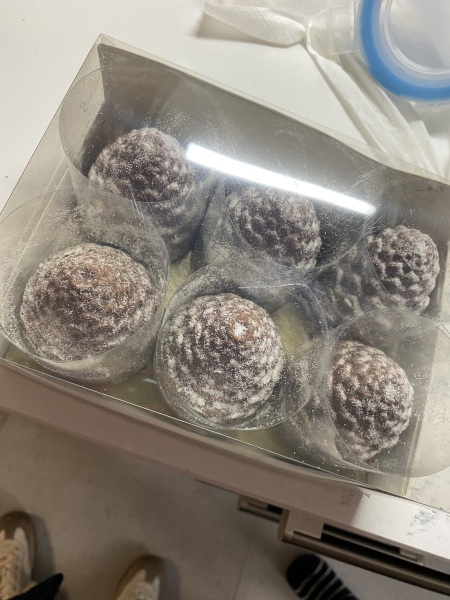 Toasties enjoying sale buys and waiting for Santa