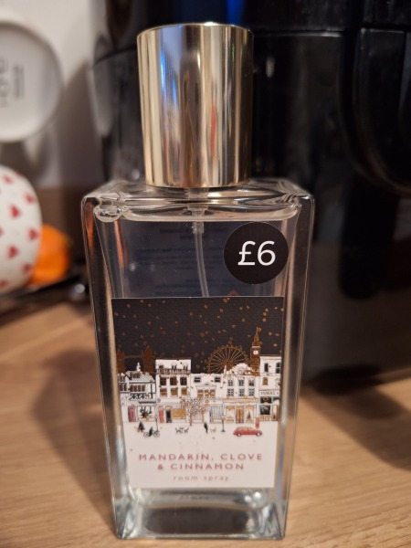What perfume do you wear for winter/Christmas?