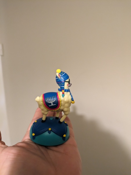 Chanukah decorations inspo