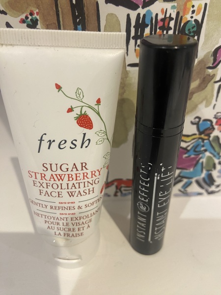 Feel the temptation to indulge in beauty treats? Is your collection overflowing with treasures? Come unite with fellow beauty enthusiasts in this lovely group!