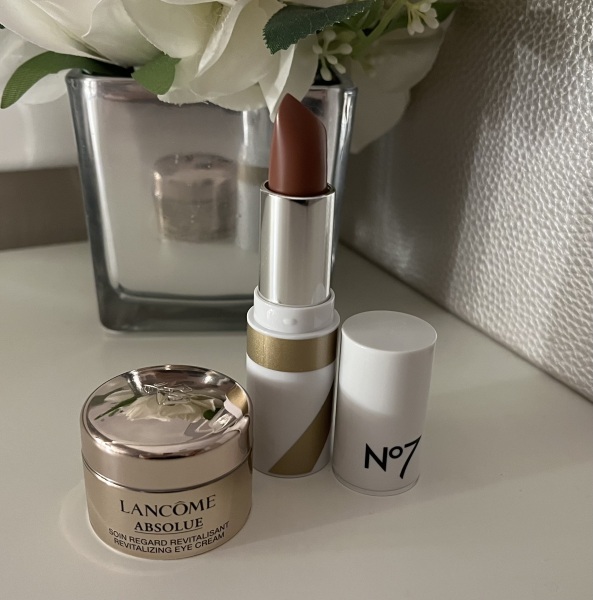 General “waifs and strays” beauty advent calendar opening thread